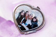 Load image into Gallery viewer, Heart Compact Mirror